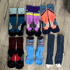 5 pairs of Nike Elite/Hyper Elite socks. 1 pair Just Do It socks.